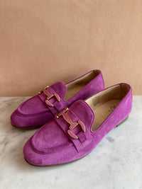 WAVE - 28445 Suede Fuchsia Loafer