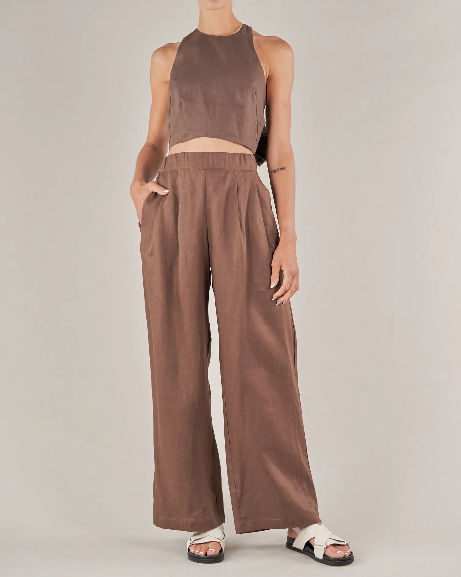 Womens AERON brown Cropped Meltemi Tailored Trousers | Harrods #  {CountryCode}
