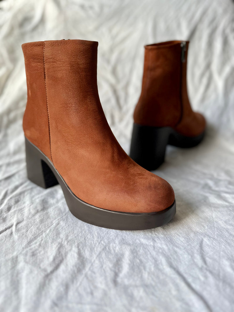 Sempre Di - Platform Tan Suede